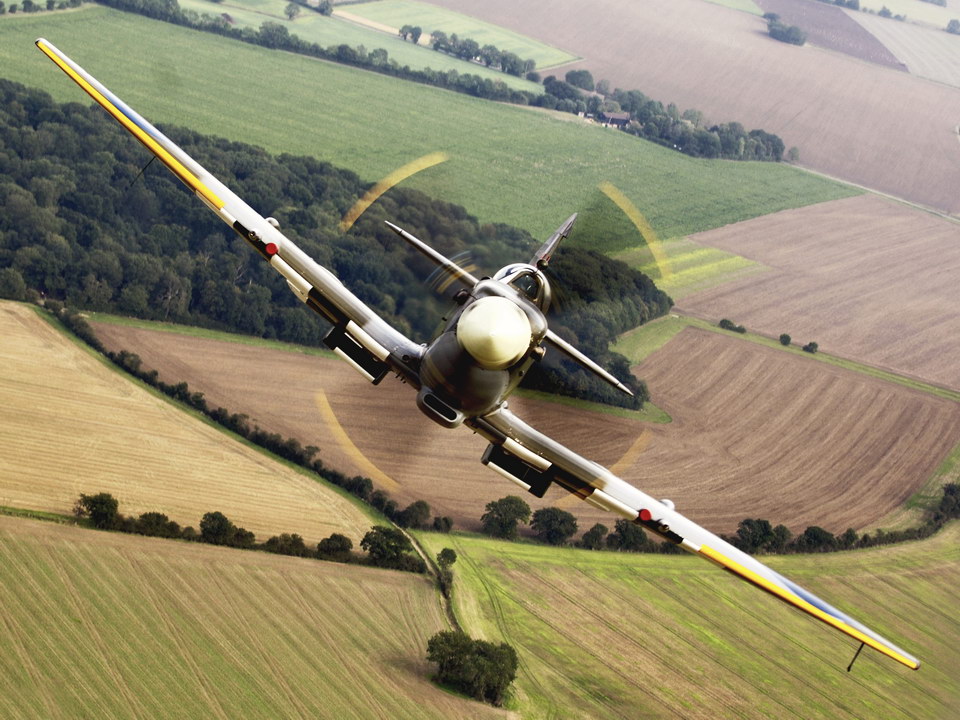 英国皇家空军 喷火式战斗机 自驾飞行体验 - raf wwii